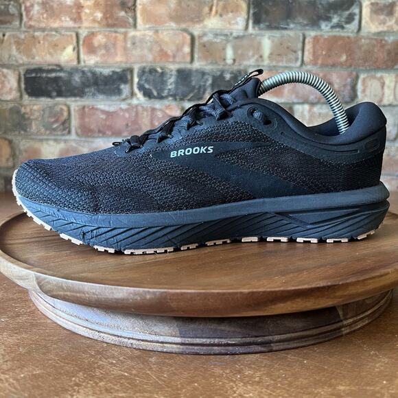 Brooks Other - Brooks Revel 7 Black Gum Men's Size 9 Road Running Shoes Sneakers